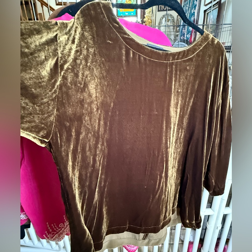 Eileen Fisher green/gold velvet Boxy Short Sleeve T-Shirt